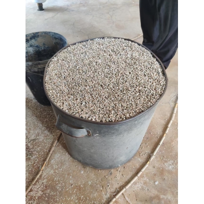 Expand Silver Vermiculite 10-40mesh
